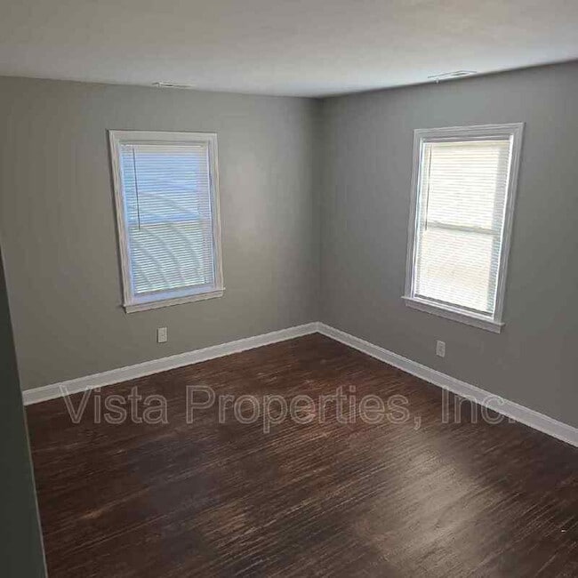 Building Photo - 1021 W Indian Trail