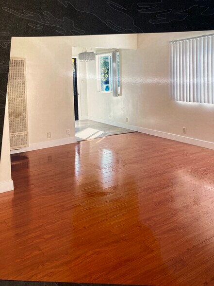 Living room - 1636 S Westgate Ave