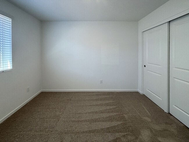 Building Photo - 25263 Todd Way
