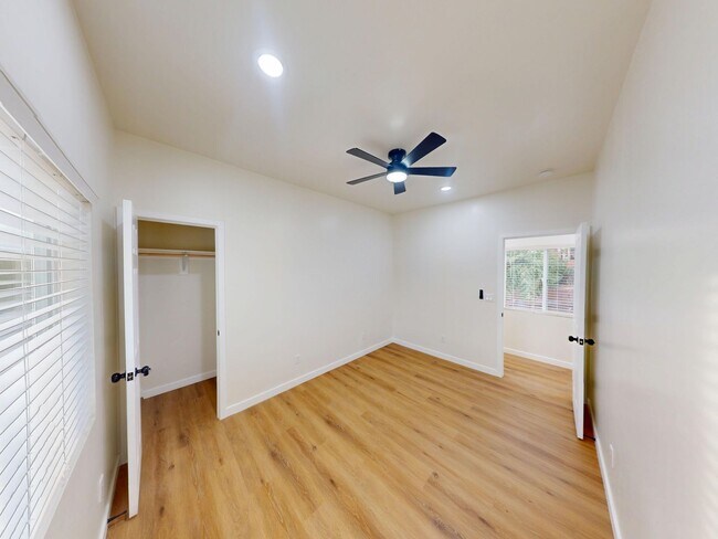 Building Photo - 5418-5420 Baja Drive