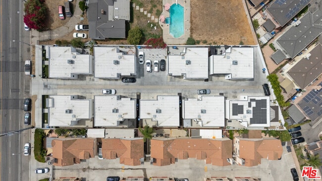 Building Photo - 9109 N Nilo Ln