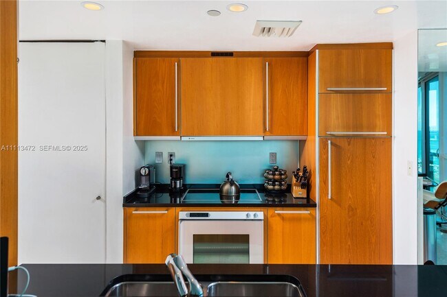 Building Photo - 101 20th St