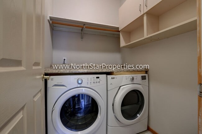 Building Photo - Wonderful Bend Property Close to Mountain View High School