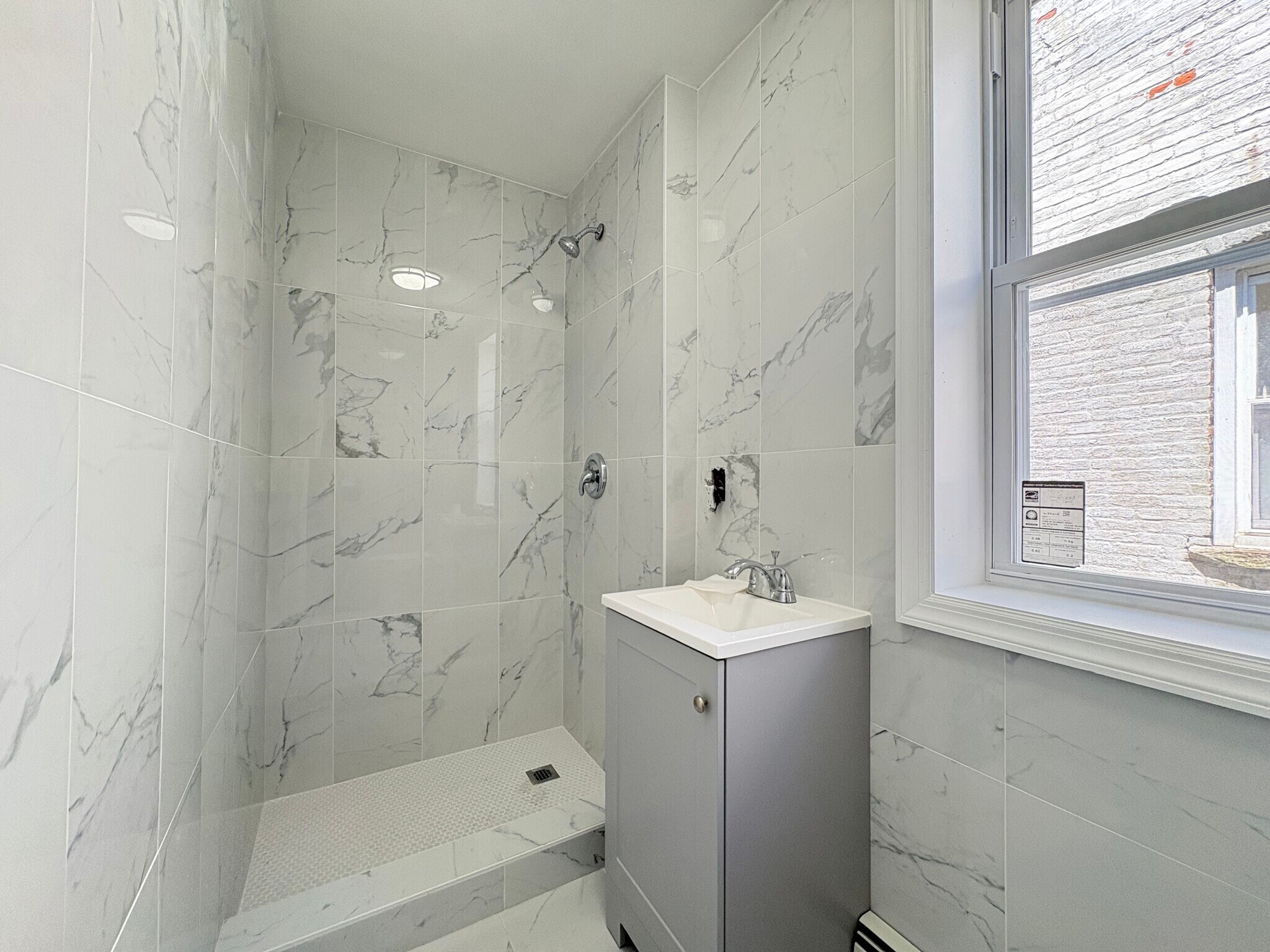 938 W Side Ave #4 - 945 W Side Ave