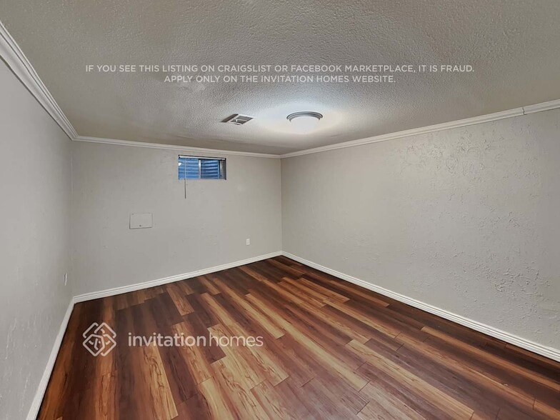 Building Photo - 5405 Jellison St