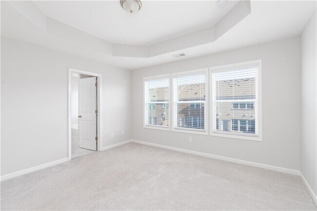 Building Photo - 770 Sunset Park Dr