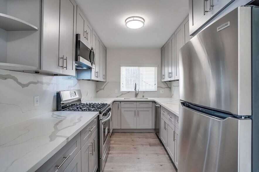 Interior Photo - Secure, Stylish Property Near Leimert Park & Baldwin Hills