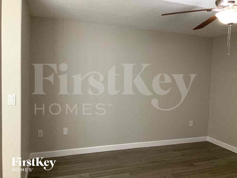 Building Photo - 12964 NW 8th Ln