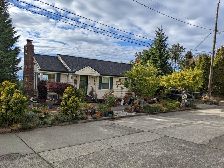 Street view of Apartment location. Landlords have lived on main floor for 22 years. - 8261 Northrop Plz SW