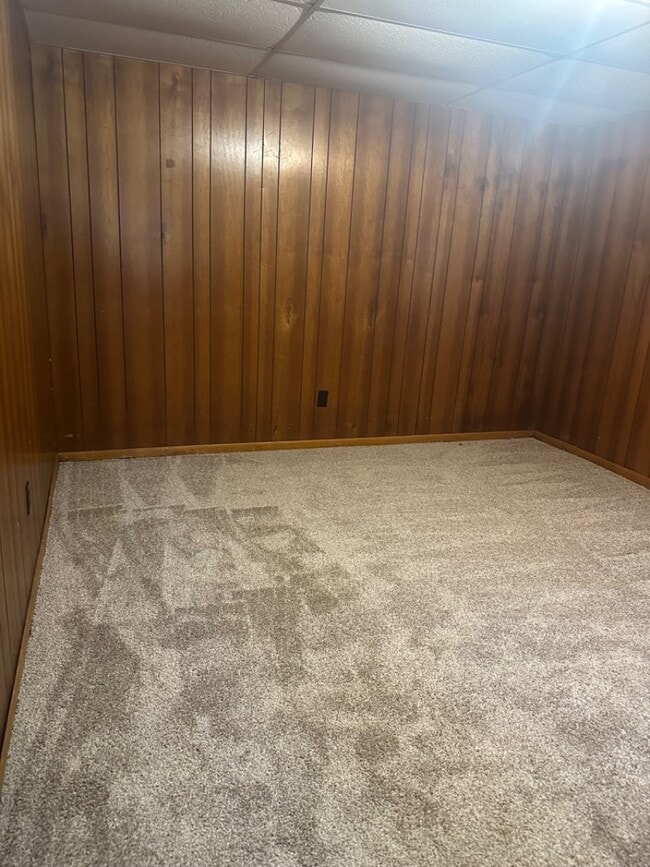 Building Photo - 450 Hutton Ln