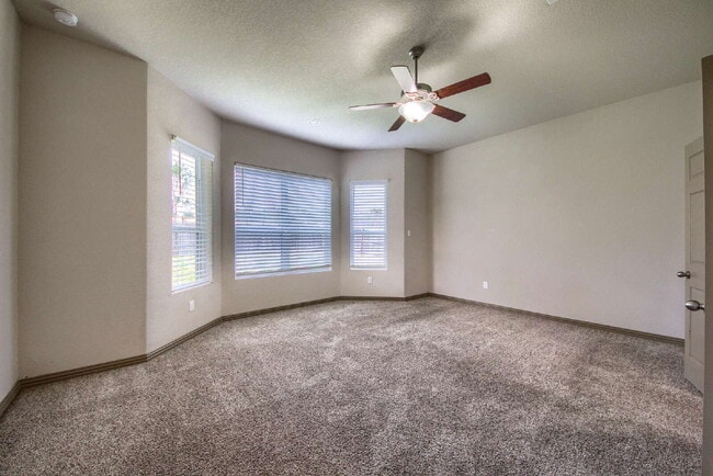 Building Photo - ****Go Big, Then Come Home to Comfort and Style!****