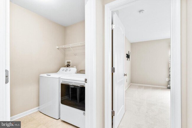 Building Photo - 8479 Randell Rdg Rd