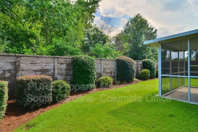 Building Photo - 228 Buffwood Dr