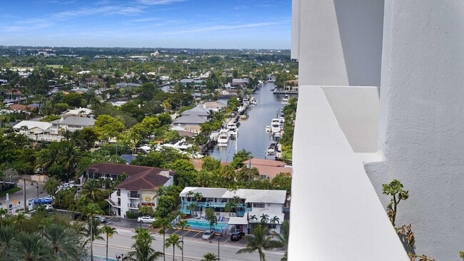 Building Photo - 4250 Galt Ocean Dr