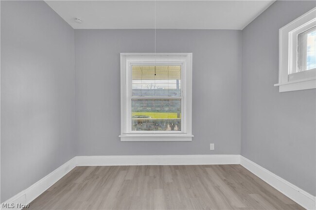 Building Photo - 10613 Sandusky Ave