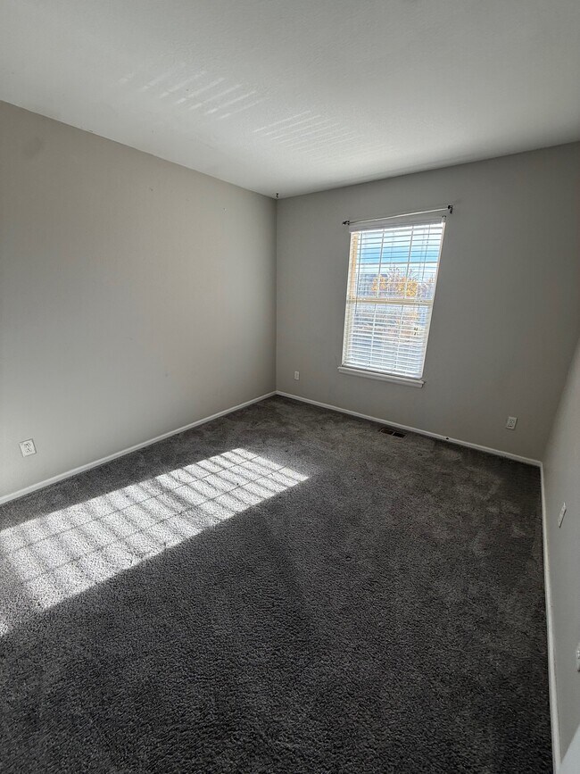 Building Photo - 9445 Bellaire St