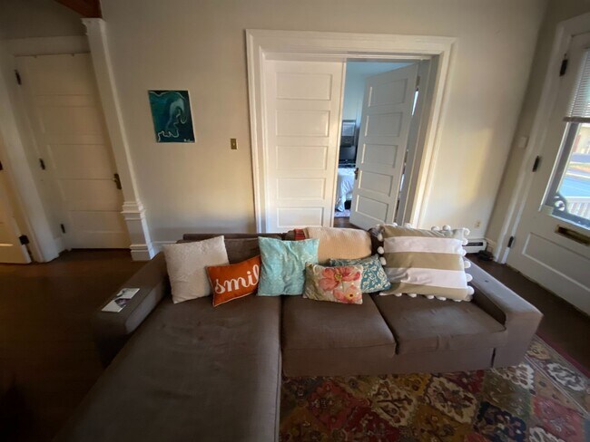 Building Photo - 312-1 South Upper – Available Fall 2026