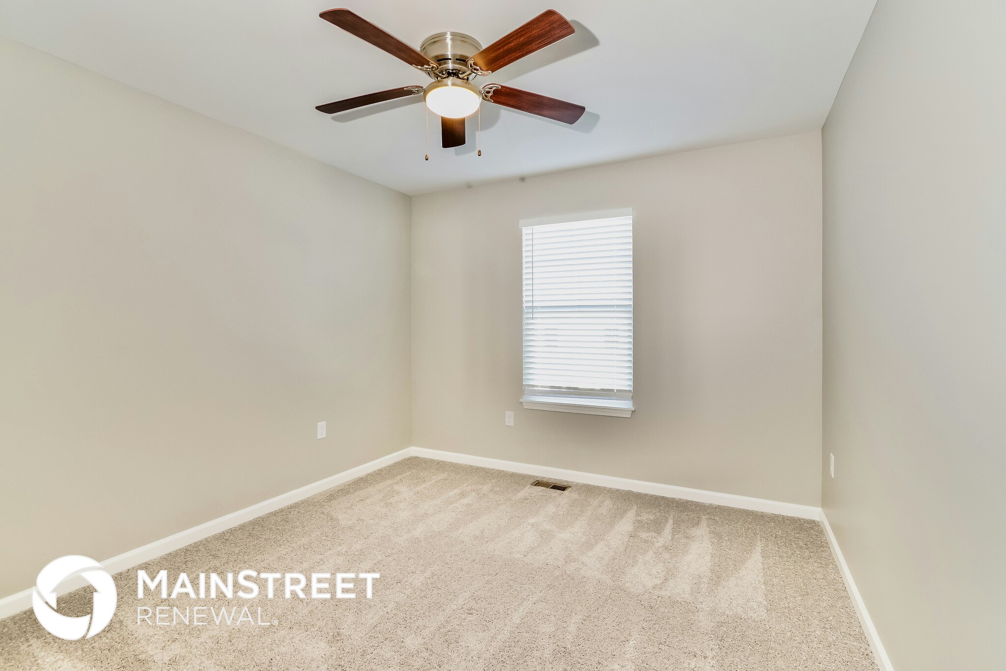 Building Photo - 2069 Paddle Wheel Dr