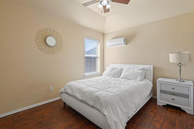 Building Photo - 943 Furlong Dr