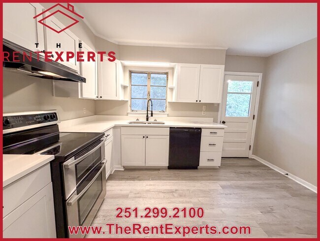 Building Photo - 51 Sherwood Dr