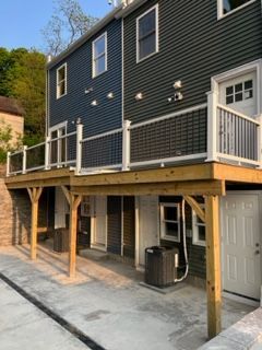 Building Photo - 41 Christie St