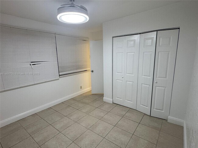 Building Photo - 7205 NW 76th Pl