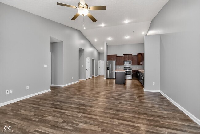 Building Photo - 6607 Laurelwood Dr