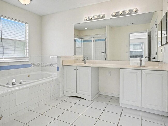 Building Photo - 7728 Glynde Hill Dr