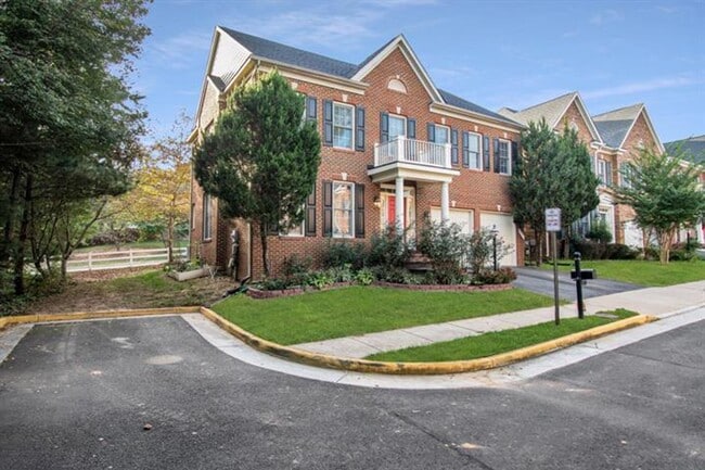 Building Photo - 9540 Parsonage Ln