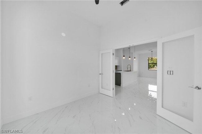 Building Photo - 334 Ranch Ave