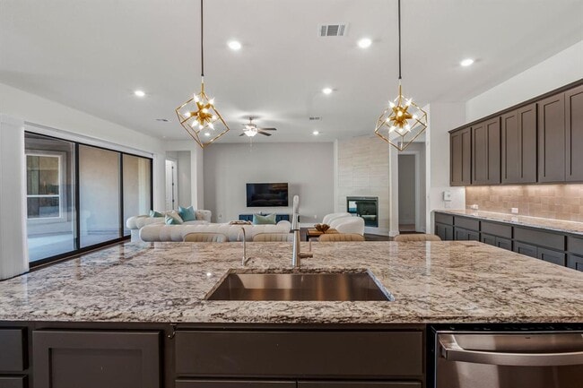 Building Photo - 921 Trevi Fontana Dr.