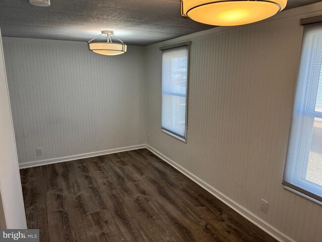 Building Photo - 36991 Laws Point Rd