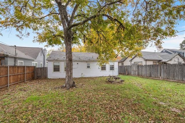 Building Photo - 3904 El Campo Ave