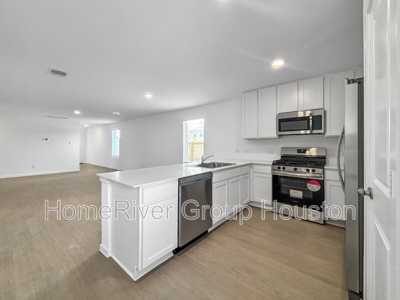 Building Photo - 6022 Standpiper Lp