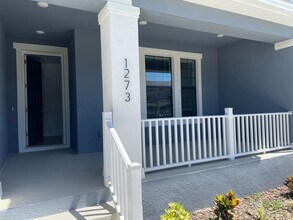 Building Photo - TOWNHOME IN HIGHLY DESIRABLE WINTER SPRINGS/TUSCAWILLA