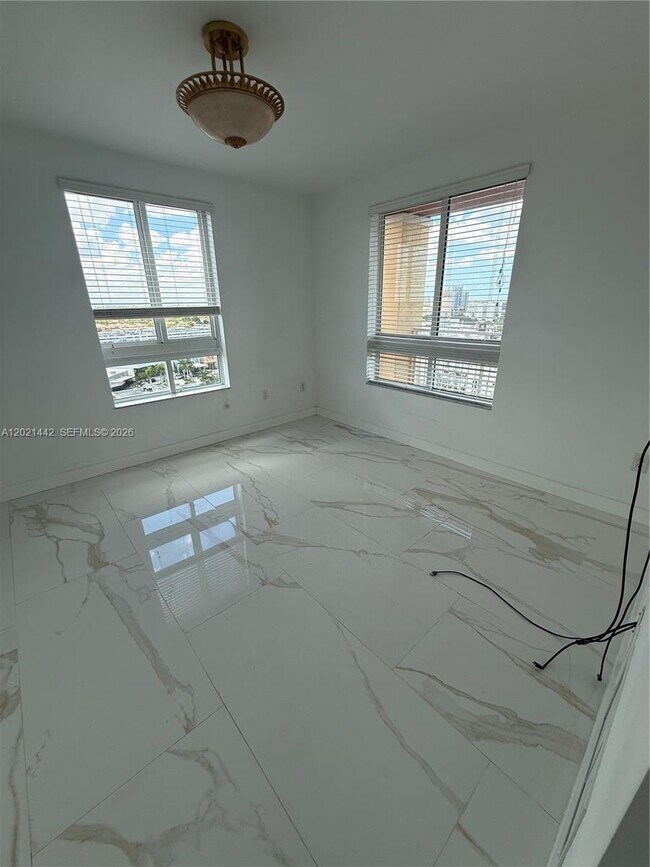 Building Photo - 7350 SW 89th St