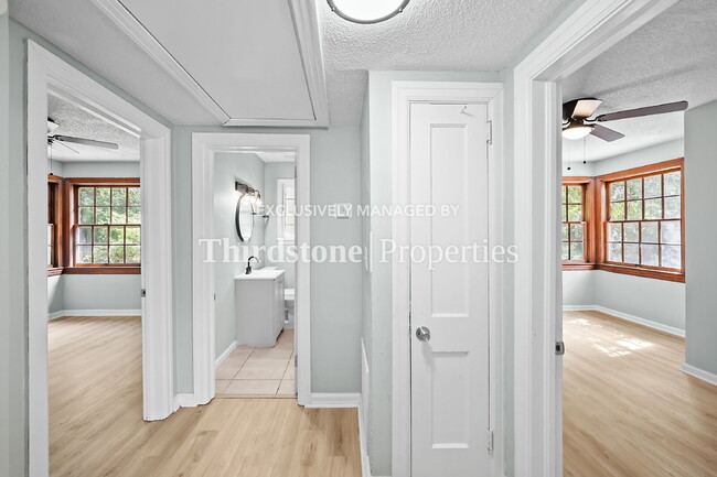Building Photo - 8057 Oakwood St