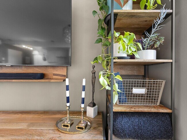 Building Photo - View