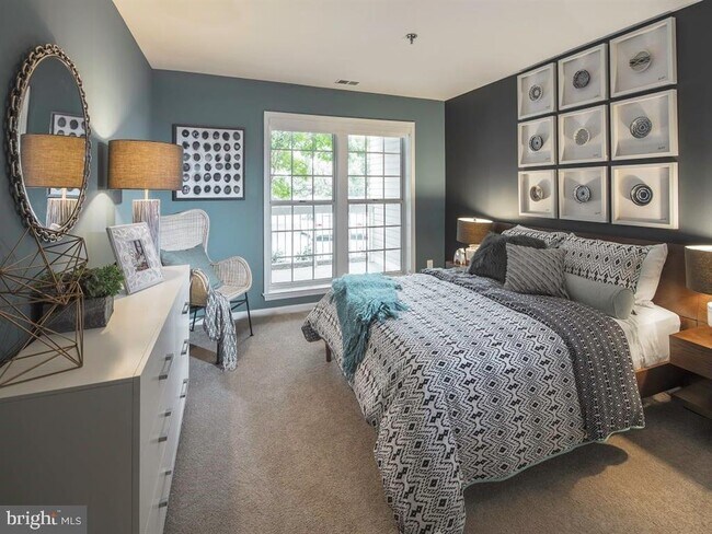 Building Photo - 1800 N Quinn St