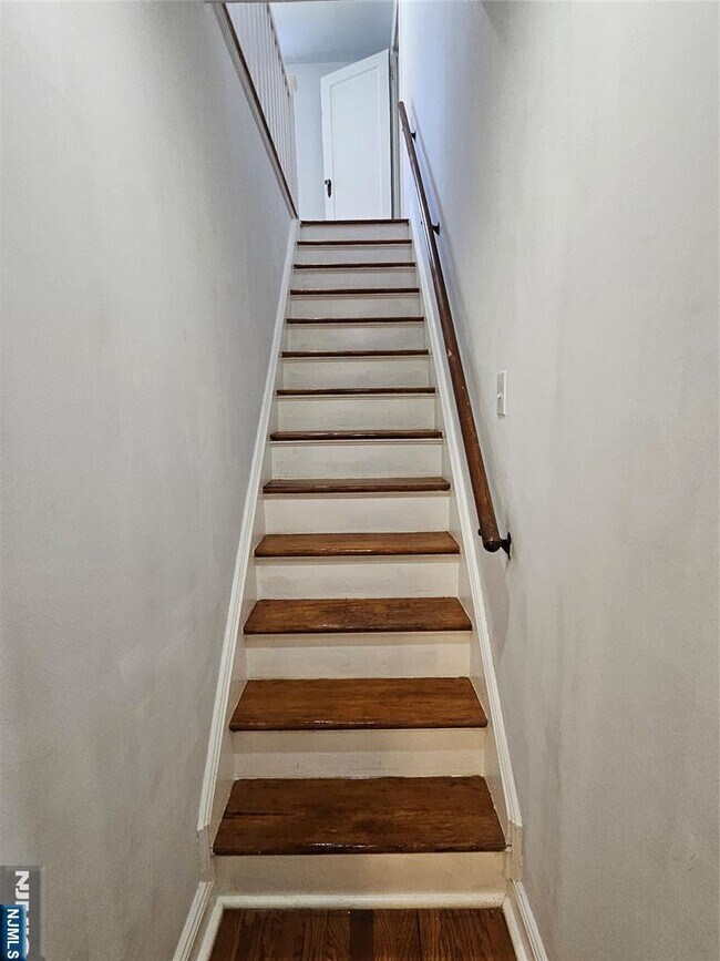 Building Photo - 55 Rutgers Pl