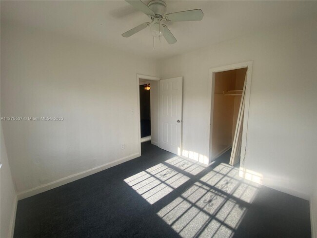 Building Photo - 2023 NE 169th St