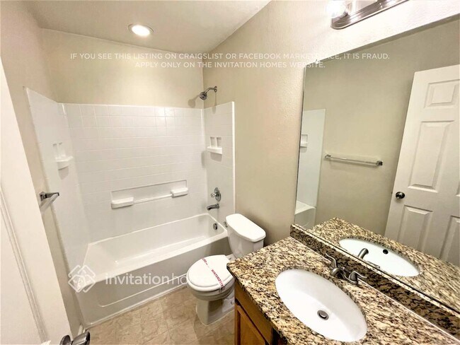 Building Photo - 5135 Pelican St