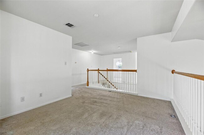 Building Photo - 1901 Avante Dr