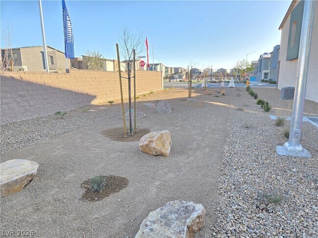 Building Photo - 6079 Cosmos Gdn St