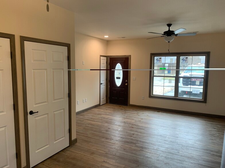 Building Photo - 514 Gillham St