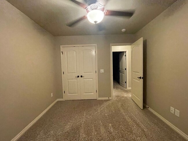 Building Photo - Deer Creek Schools