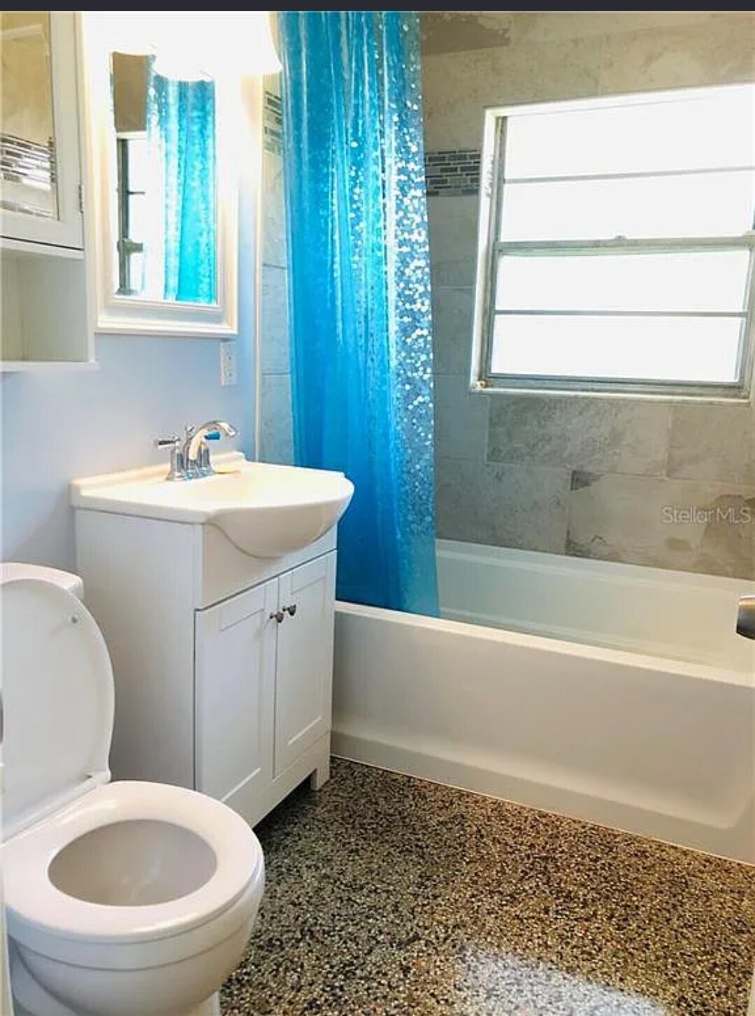 Building Photo - 5807 Colchester Dr