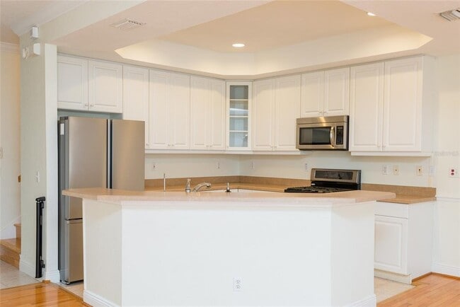 Building Photo - 2876 Bayshore Trails Dr