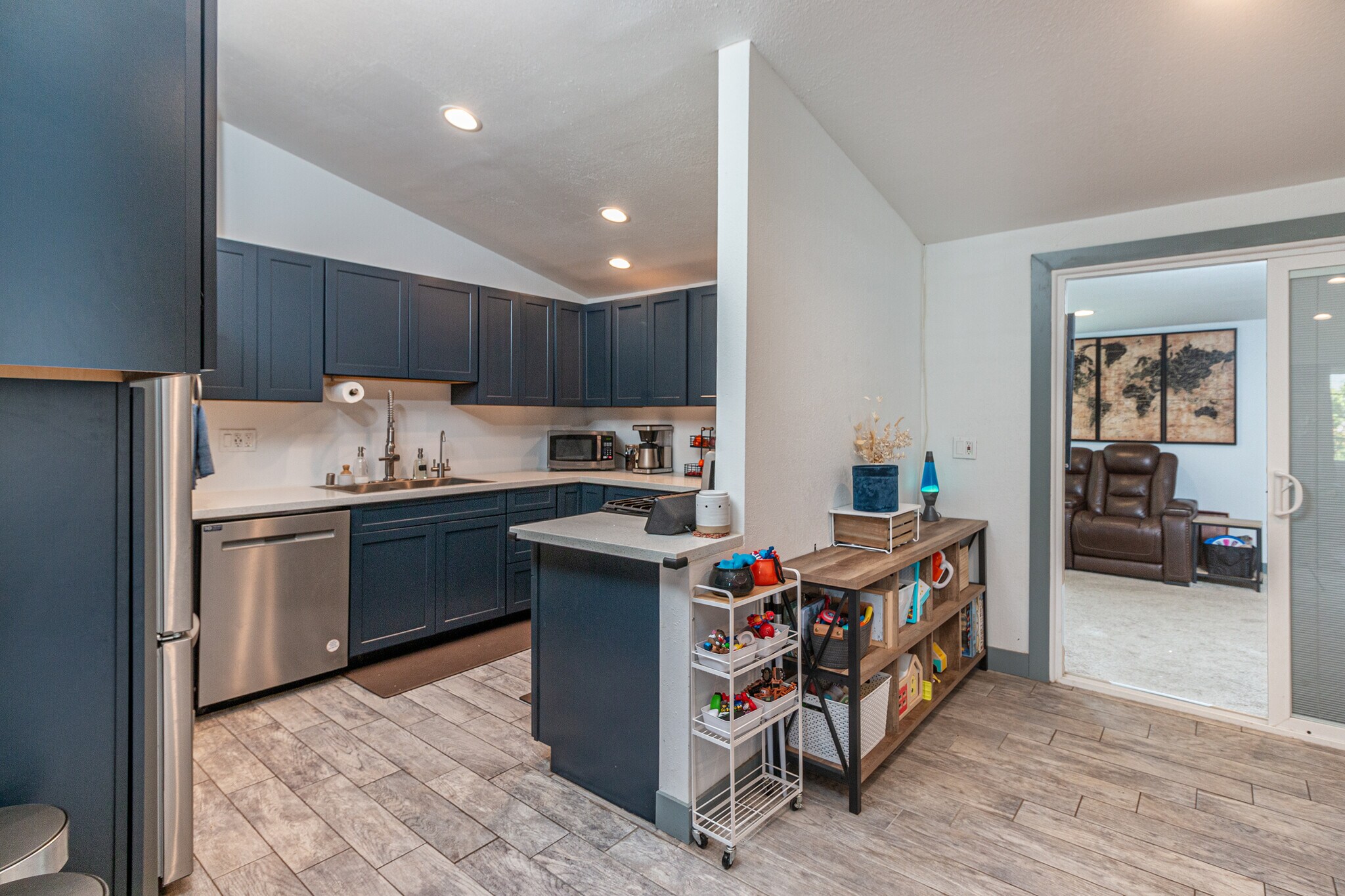 Building Photo - 27222 Plumwood Ave