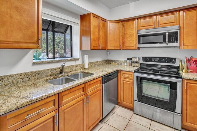 Building Photo - 1808 Hammock Pine Blvd